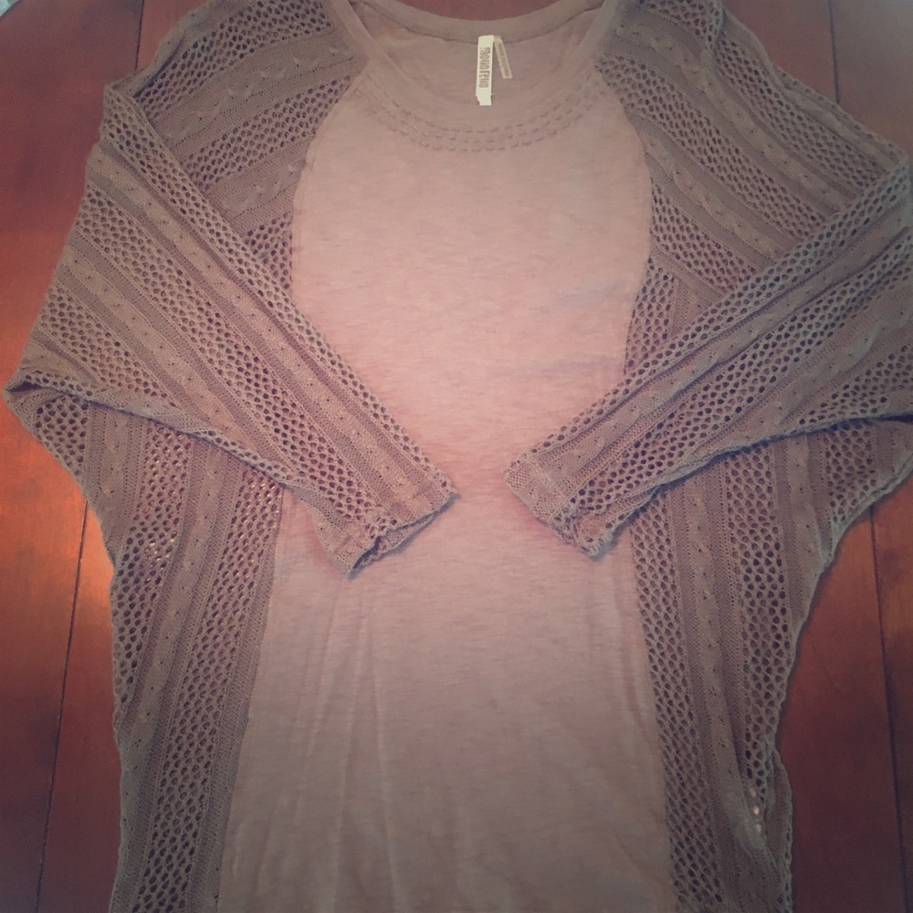 SALE!! 🤎 New condition, taupe tunic, size small